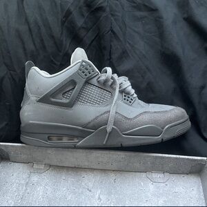 Jordan 4s grey